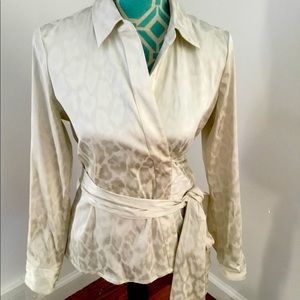 Ann Taylor Sz10. Champagne animal print tone